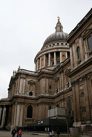St Pauls Cathedral - Exterior View